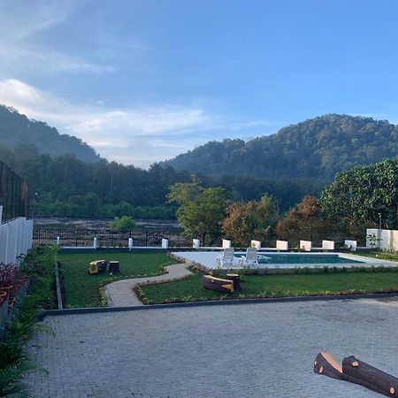 Seeheim Resorts Athirappilly Eksteriør billede