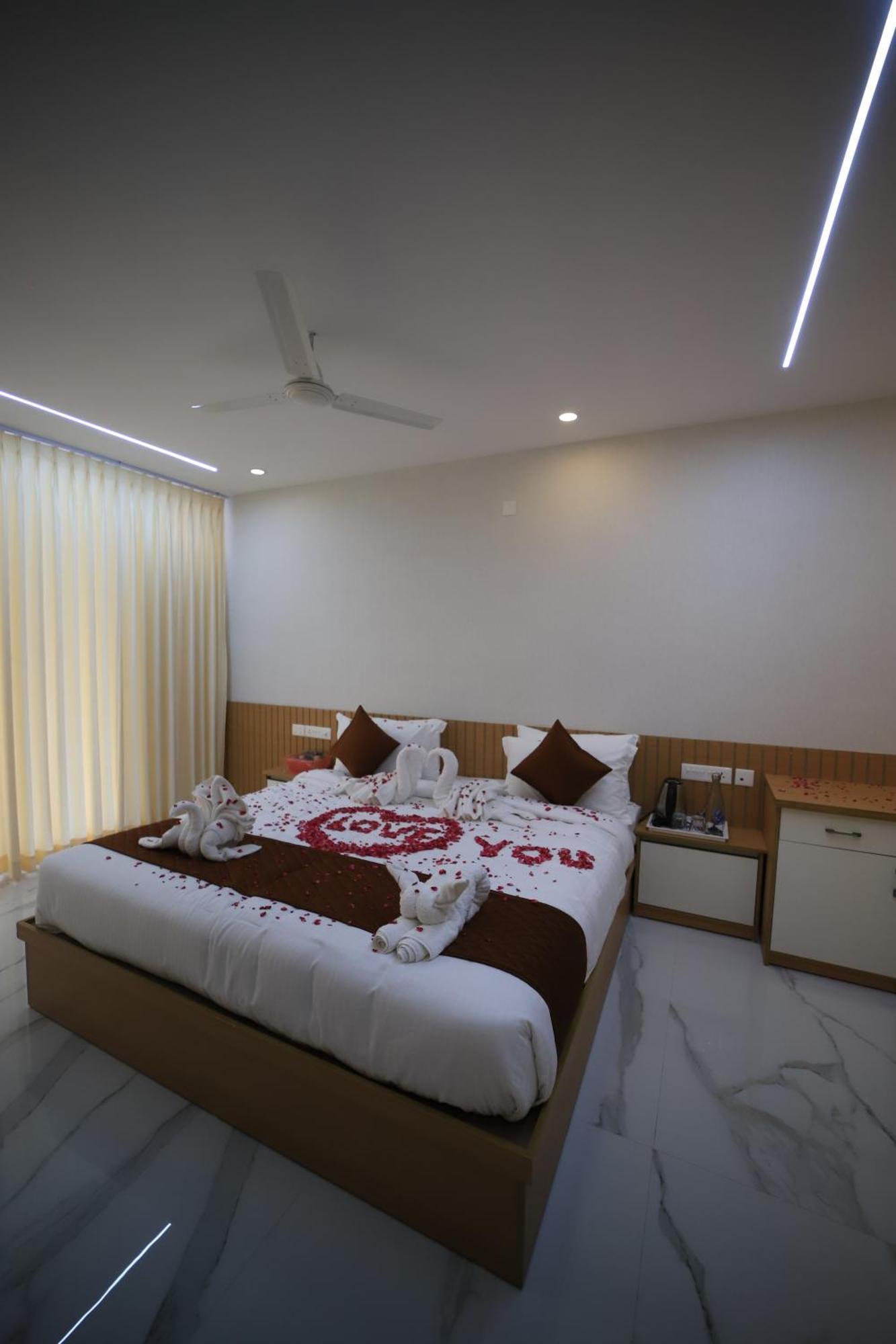 Seeheim Resorts Athirappilly Eksteriør billede